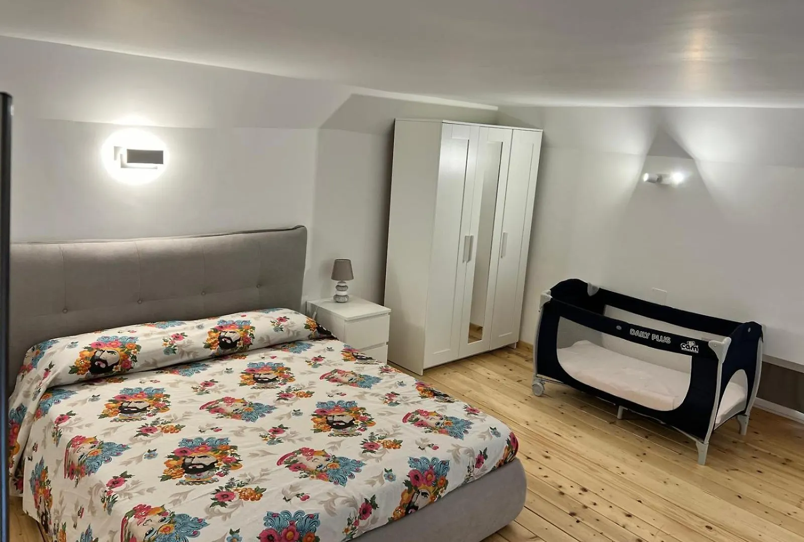 Villa Binario82 Aeroporto di Catania Fontana Rossa