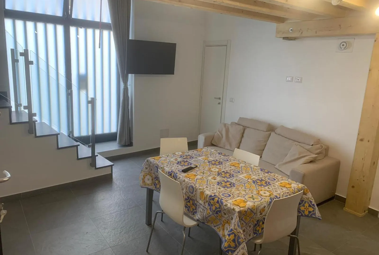 Binario82 Villa Catania Italy