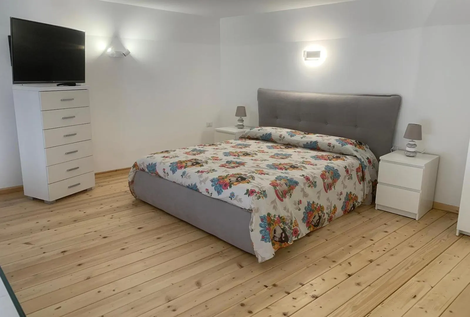 Holiday home Binario82 Villa Catania Italy
